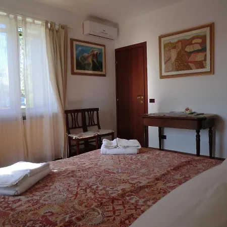 La Nepitella Bed & Breakfast *